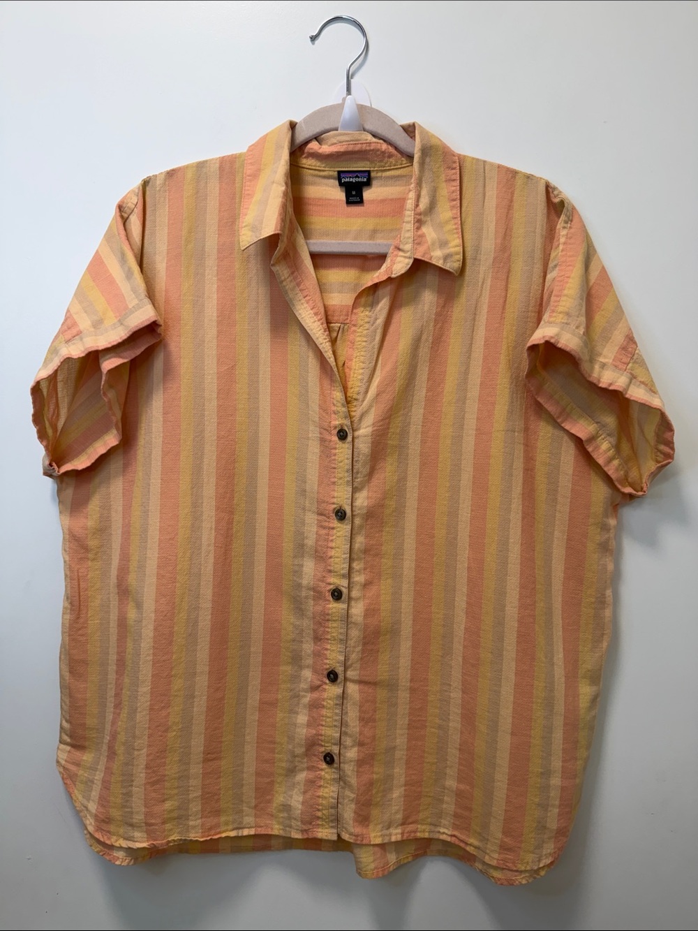 PATAGONIA SHORT-SLEEVE STRIPED BUTTON- DOWN SHIRT!
